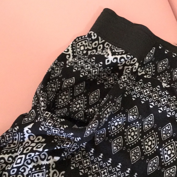 HAUTE MONDE LOOSE FIT PANTS - Picture 3 of 5